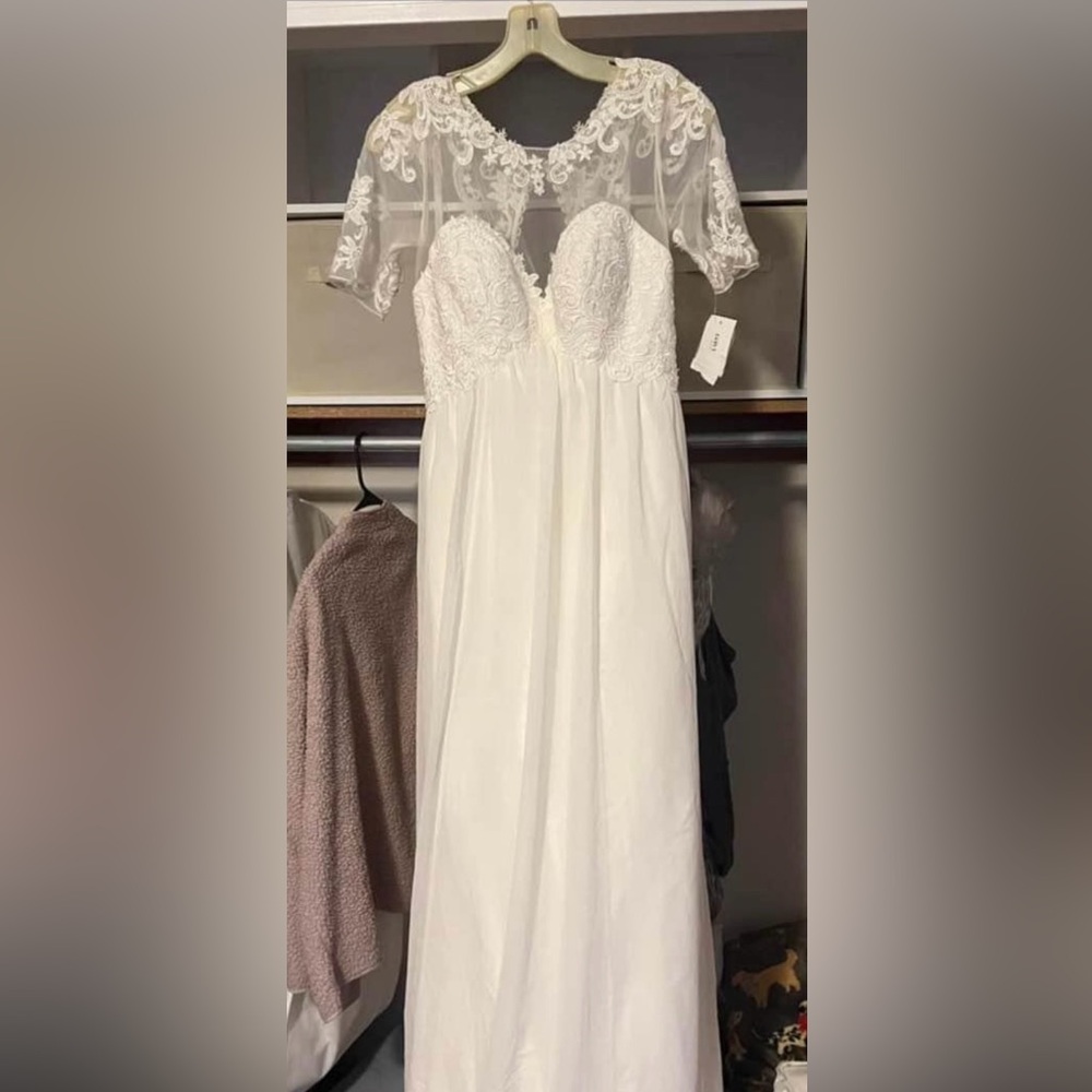 David’s Bridal Wedding Gown